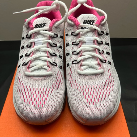 Women’s Nike Air Max Tailwind 8 - Brand New in Box - Size 6.5 - Picture 3 of 7